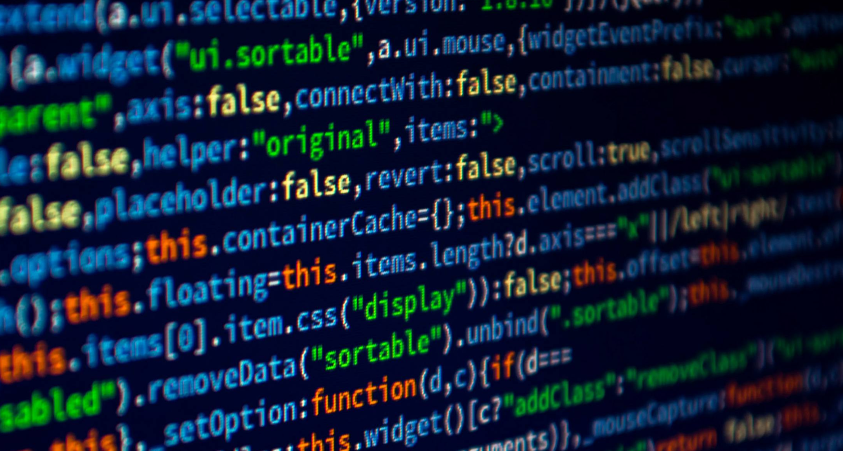 Google подтвердил серьезное нарушение кибербезопасности, которое поставило под угрозу пользовательские данные в нескольких сервисах, что вызвало тревогу по поводу уязвимостей в одной из самых широко используемых цифровых экосистем в мире. Технологический гигант раскрыл инцидент в бюллетене безопасности в августе 2025, заявив, что в его внутренних системах был обнаружен несанкционированный доступ и что информация о пользователях была украдена неизвестными злоумышленниками.