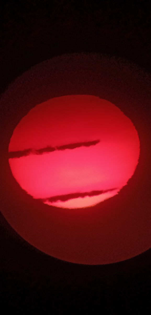 Фото через мой телескоп, на телефон. 