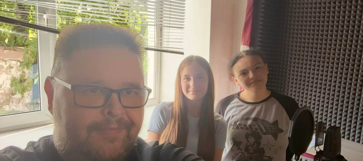 Как моё широкое лицо влезло-даже не спрашивайте...