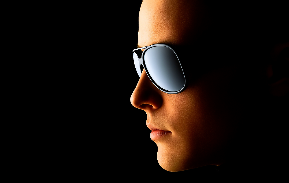 Темно и солнечно