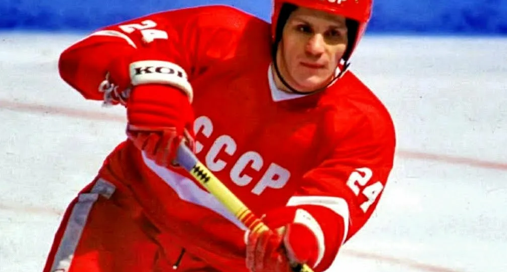 Забытая легенда. Что сейчас с прославленным капитаном непобедимой, легендарной "красной машины".