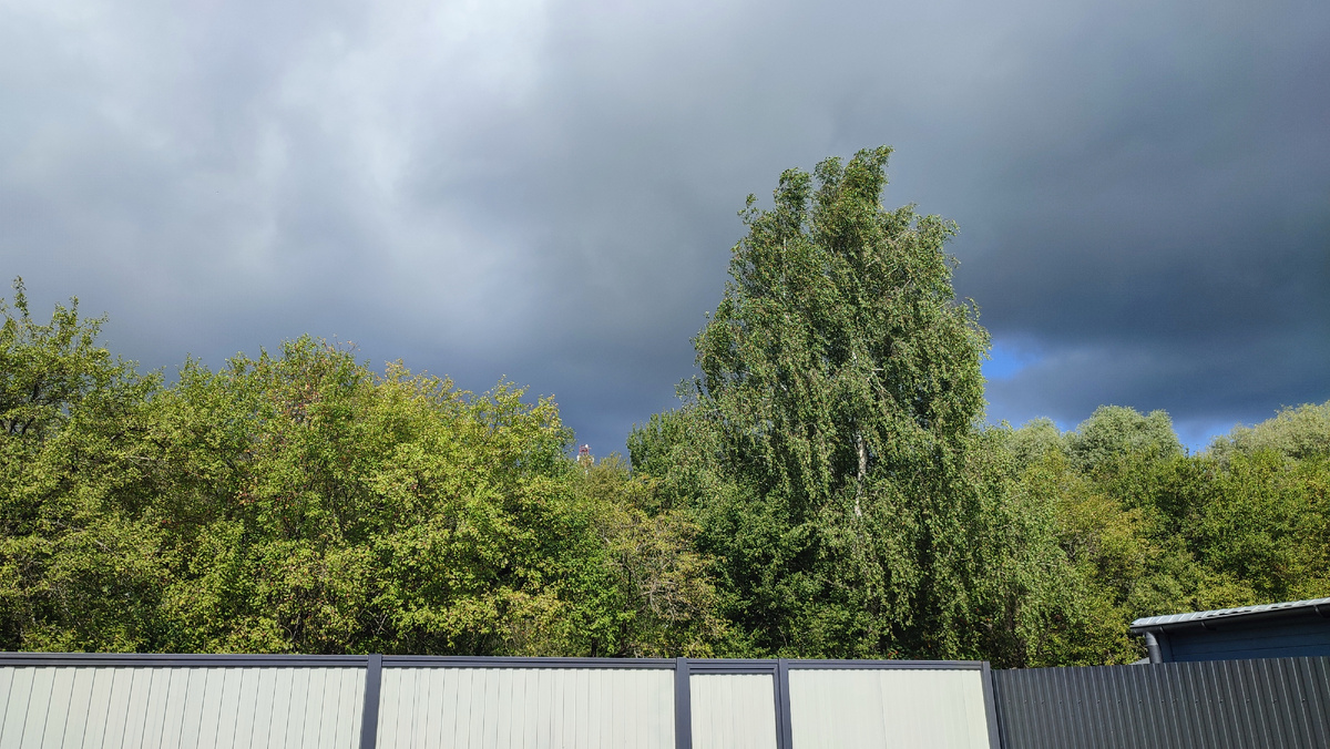 Небо не было позитивным