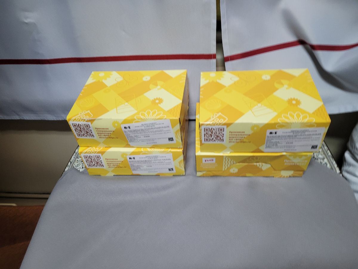 Коробочки с нашим питанием )
