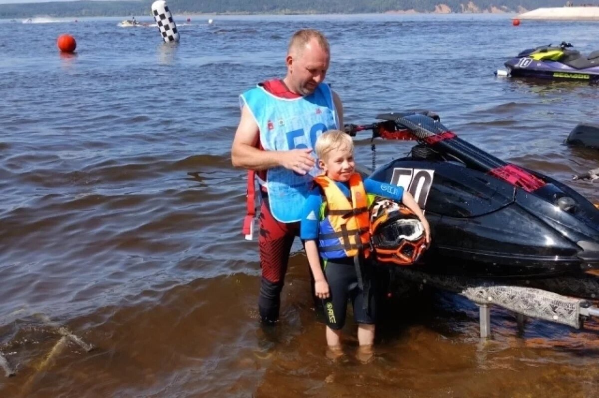    В будущем юный аквабайкер мечтает о карьере в IT