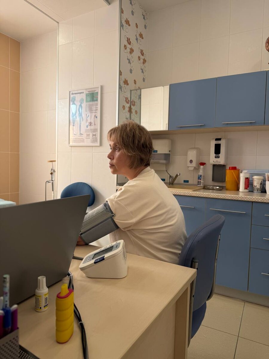 Фотографировала, если что, Юля. Она со мной на приём ходила)