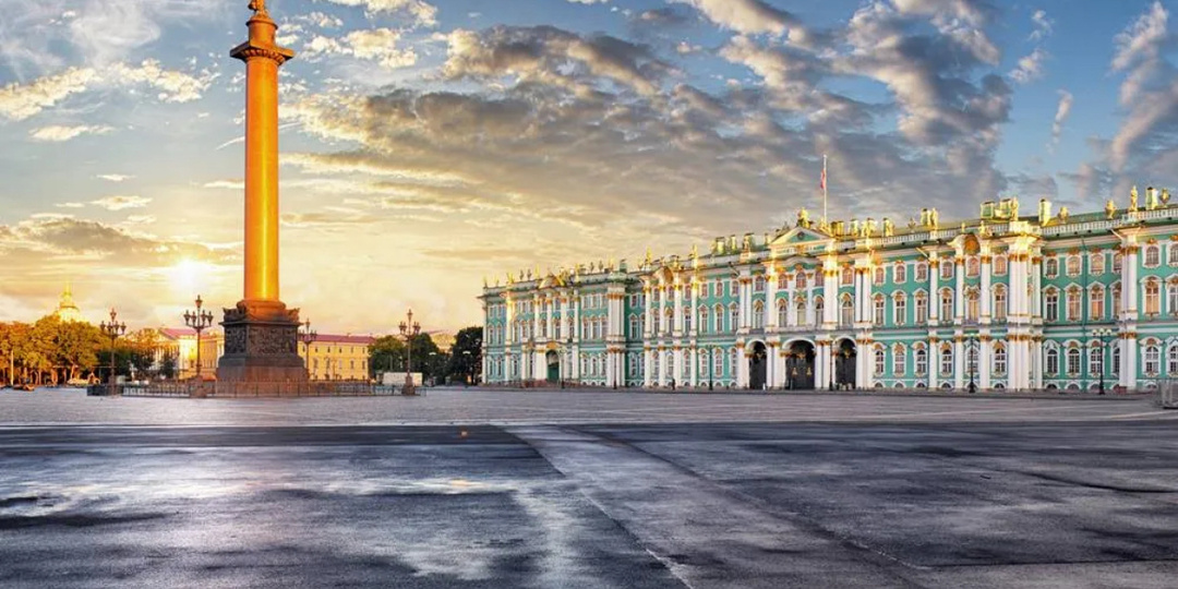 Интересные факты о Дворцовой площади.