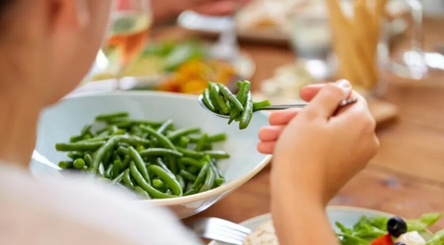   Польза фасоли для женщин связана с присутствием в составе витаминов, минералов и антиоксидантов (Shutterstock/FOTODOM)