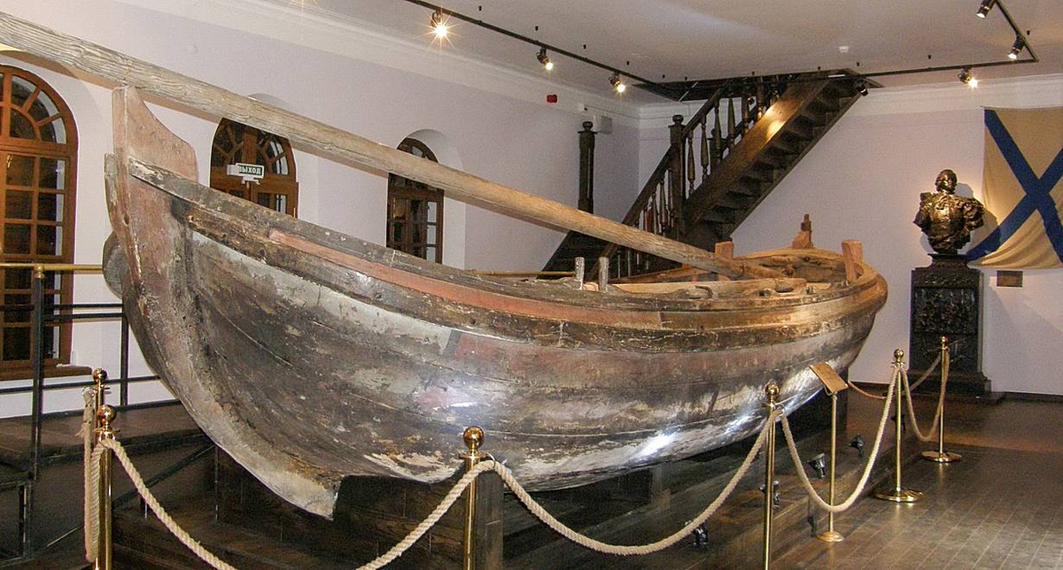 ботик Петра Великого