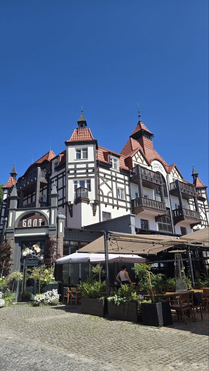 Зеленоградск поражает своей архитектурой. Ощущение, что ты попал в маленький европейский городок. Автор фото: Александр Мокин