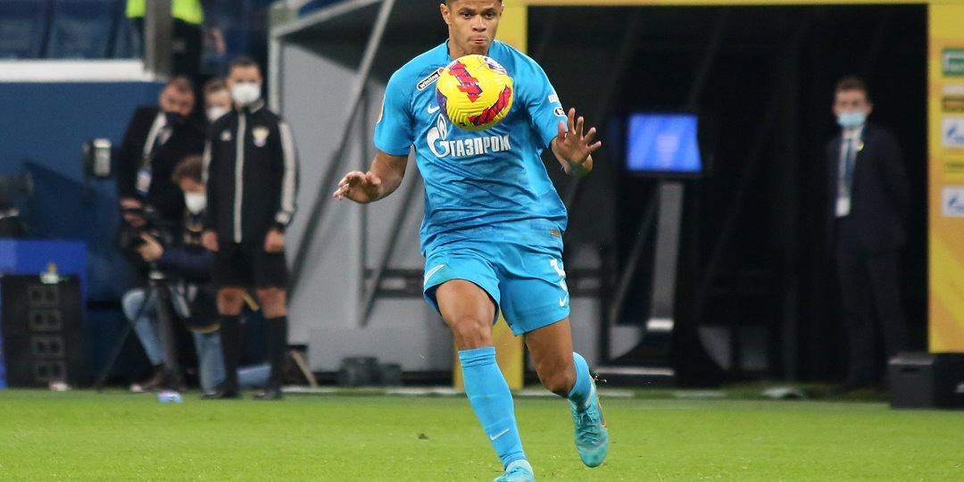 У «Зенита» четыре осечки в пяти турах. Любимые бразильцы толкают Семака к увольнению