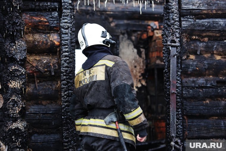    Спасатели потушили пожар в Курганской области