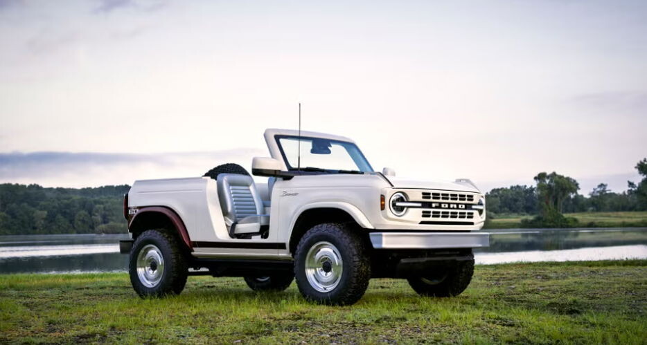   Ford Bronco Roadster Concept