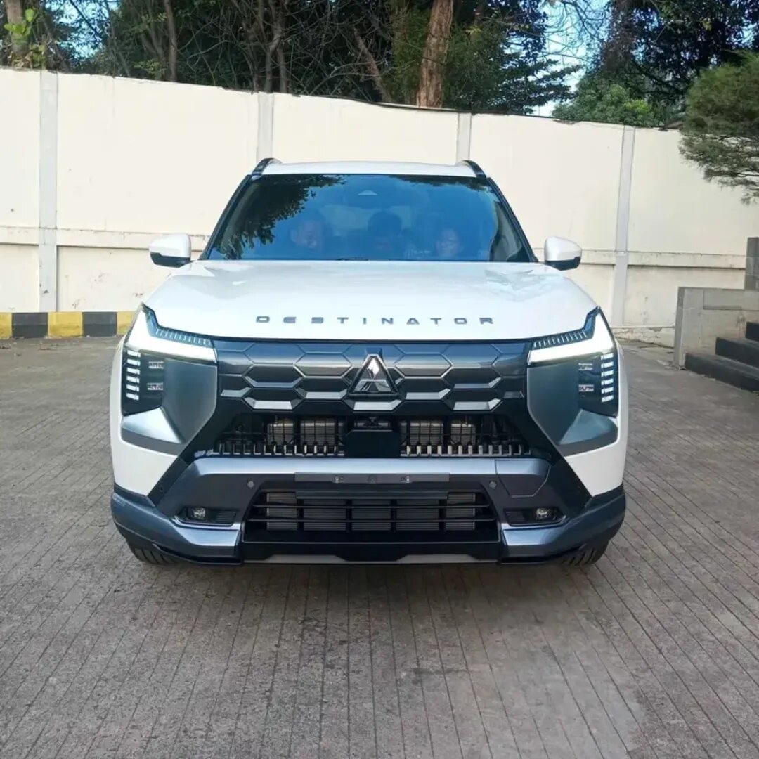 Mitsubishi выпустила новый кроссовер для бедных рынков типа России. Источник иллюстрации - Яндекс.Картинки