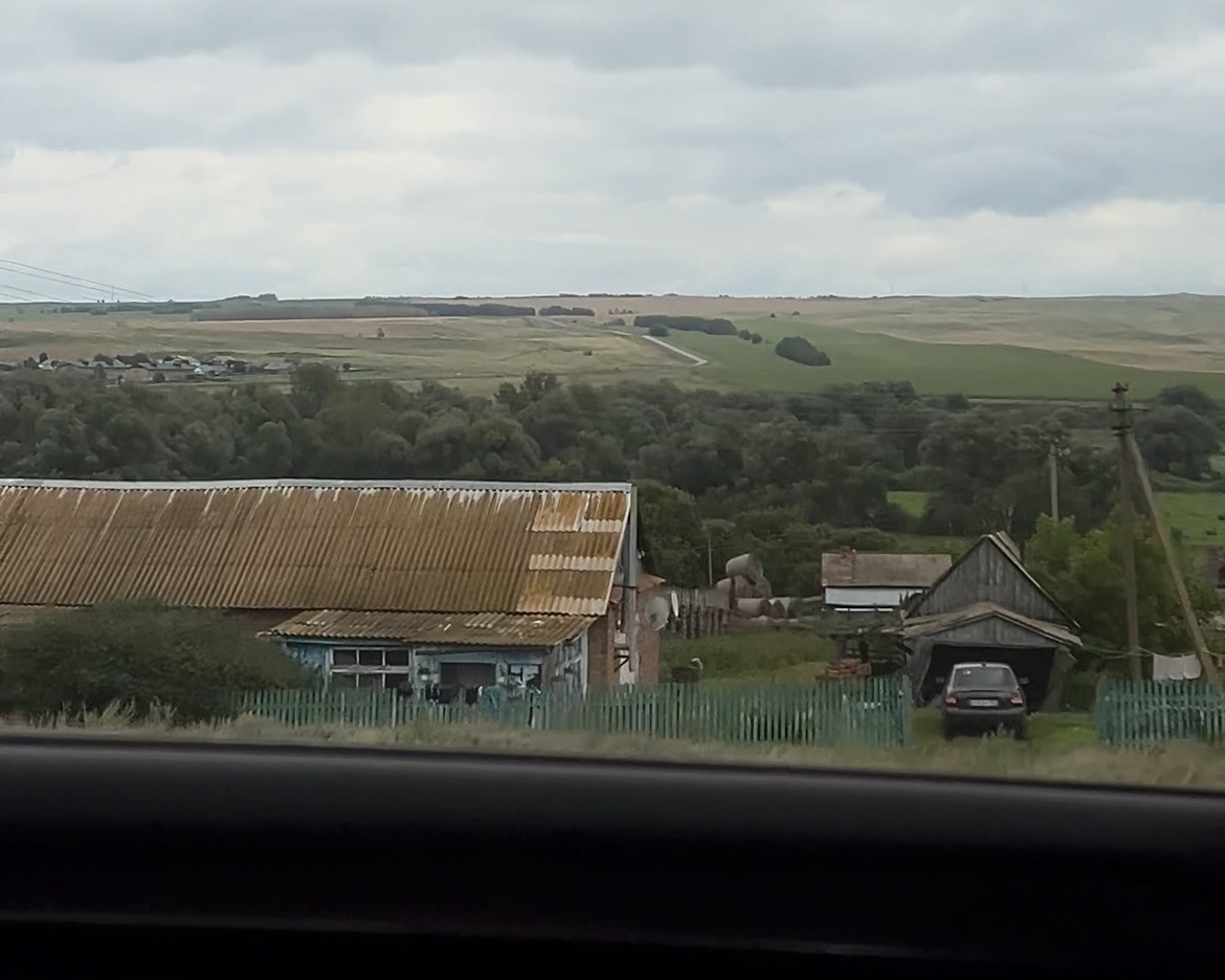 Село в Мелеузовском районе в Республике Башкортостан. Фото автора. 