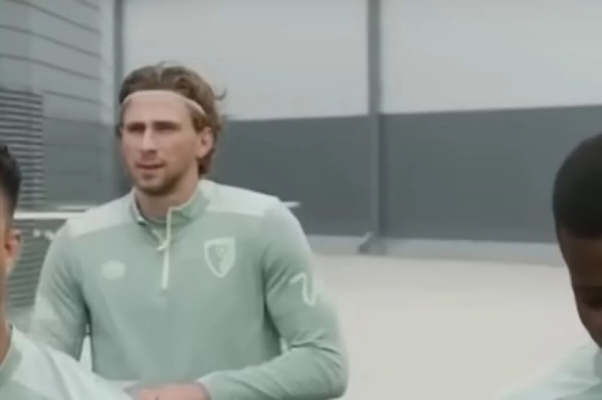    Жена Забарного назвала глупостью сообщения о дружбе мужа с Сафоновым в ПСЖ