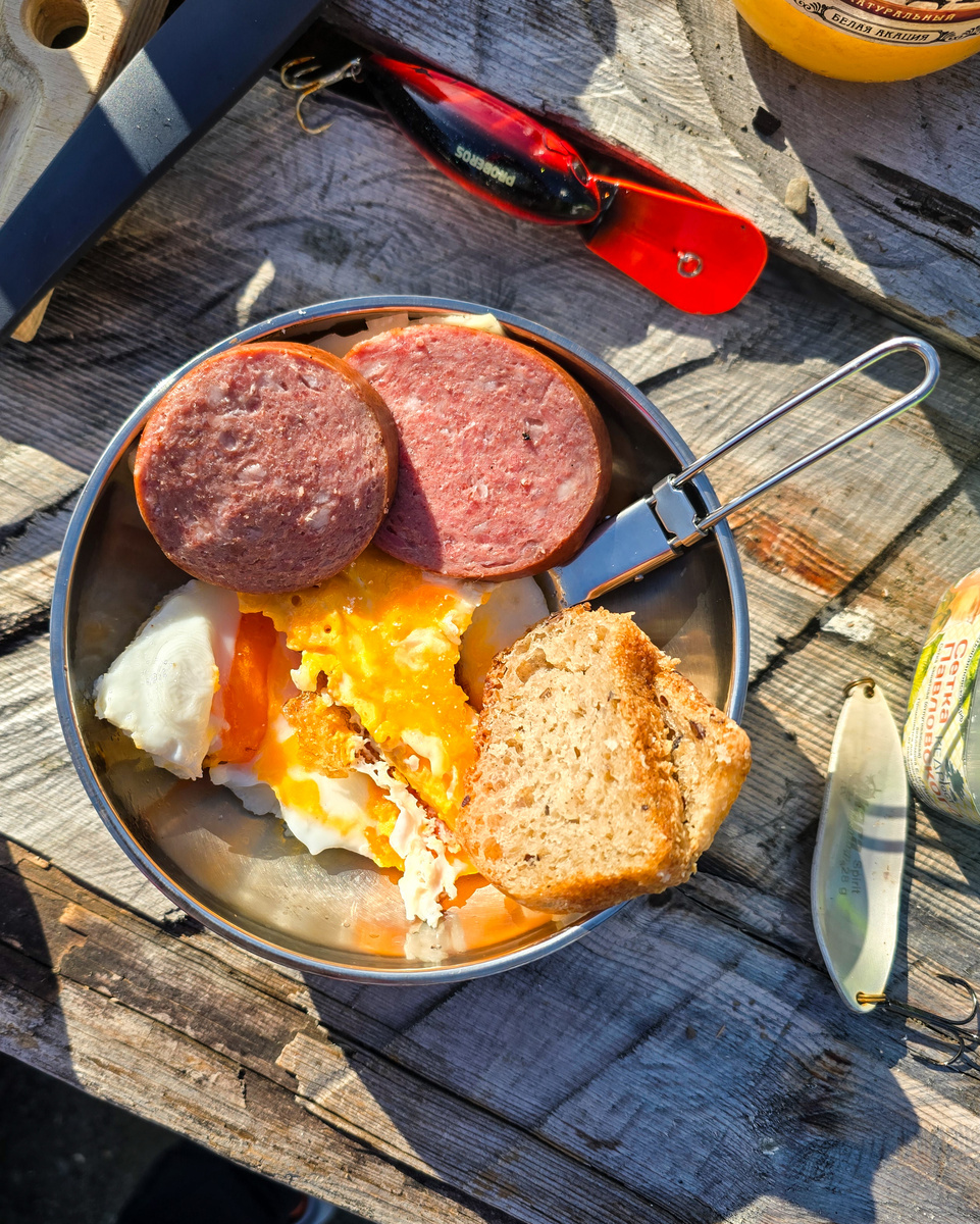 Путоранский завтрак: когда рыбалка без улова, но сытный завтрак всегда под рукой.