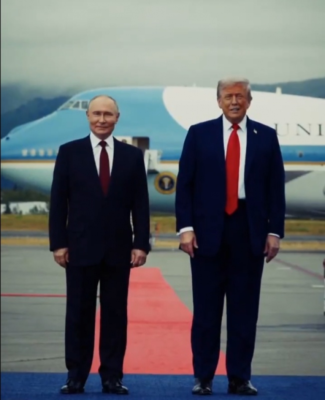    Владимир Путин и Дональд Трамп. Аляска 15.08.2025. Скриншот видео: kremlin.ru