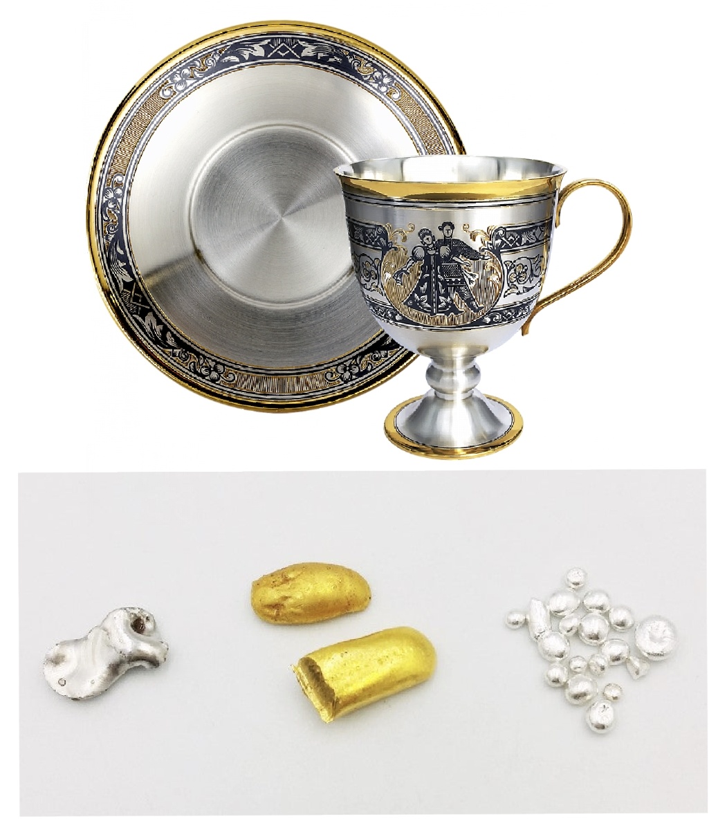 Слева направо: платина 950 пробы, чистое золото 24 карат, чистое серебро