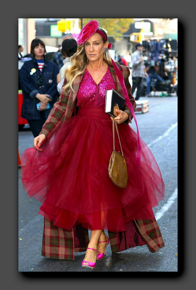 Сара Джессика Паркер в культовом образе Керри Брэдшоу 