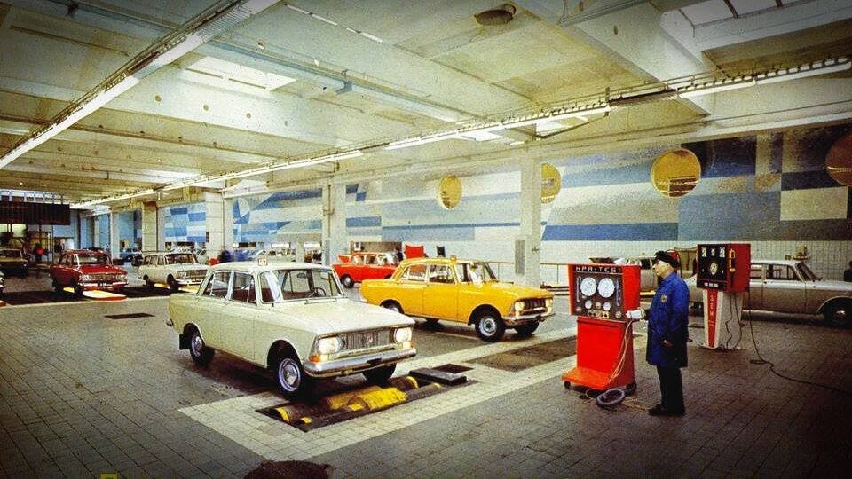 "Жуков, Суворов, комбайны, торпеды – это моя Страна."(с) Фото: Дзен / Автокультура CARAKOOM