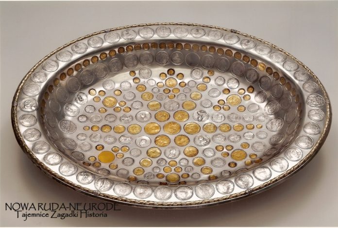 Уникальную серебряную чашу замаскировали в курятнике под таз для зерна. Как была найдена крестильная чаша семейства Магнис