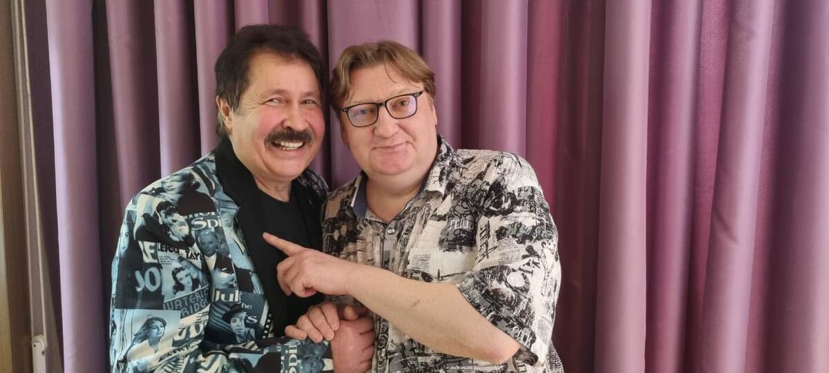 Тимур Миронов и автор канала "Пераново перо" Олег Перанов 25 лет спустя. Фото Дмитрия Павлова