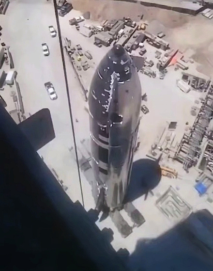 Перевозка прототипа Ship 37 по Starbase, изображение из открытых источников
