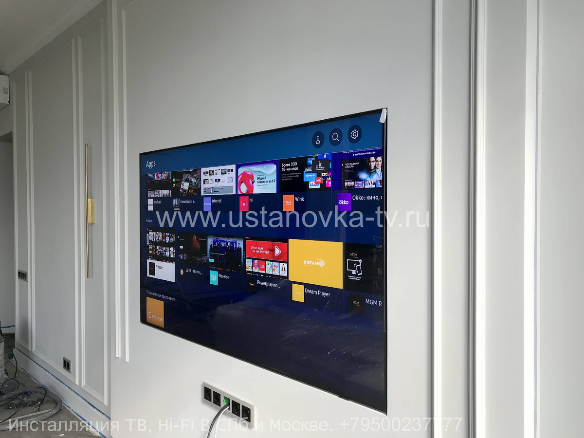 Монтаж телевизора в нишу на стадии чистовой отделки.