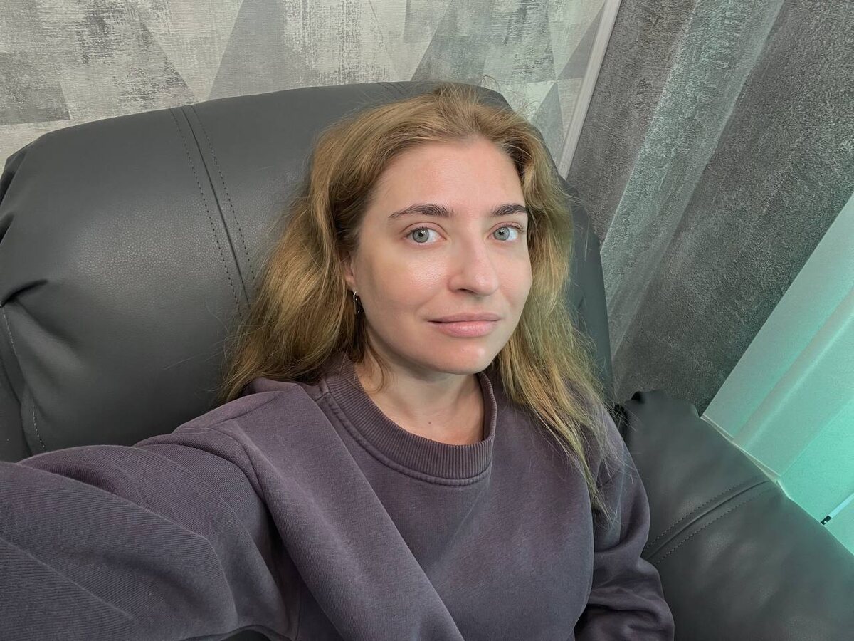 Сонная, в одном SPF, довольная, в ооооочень удобном кресле