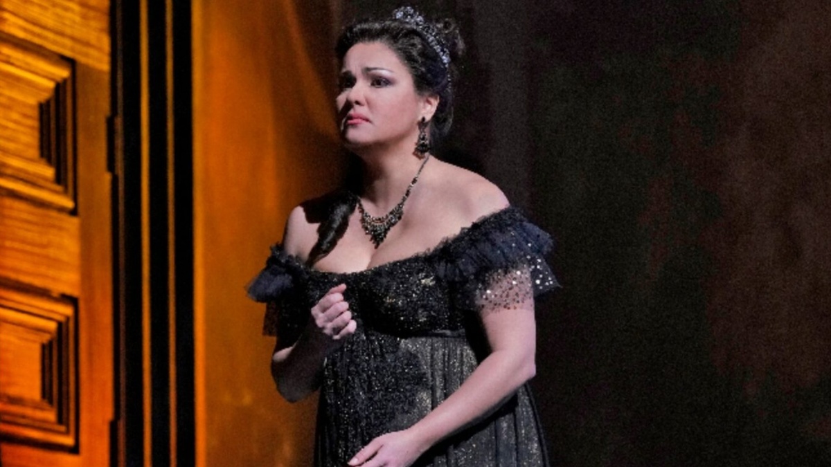 А. Нетребко в опере "Тоска"