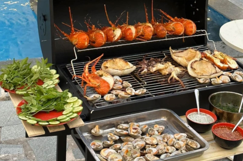 Морепродукты в Нячанге считаются многими посетителями свежими и разнообразными. Фото: Bui Ky