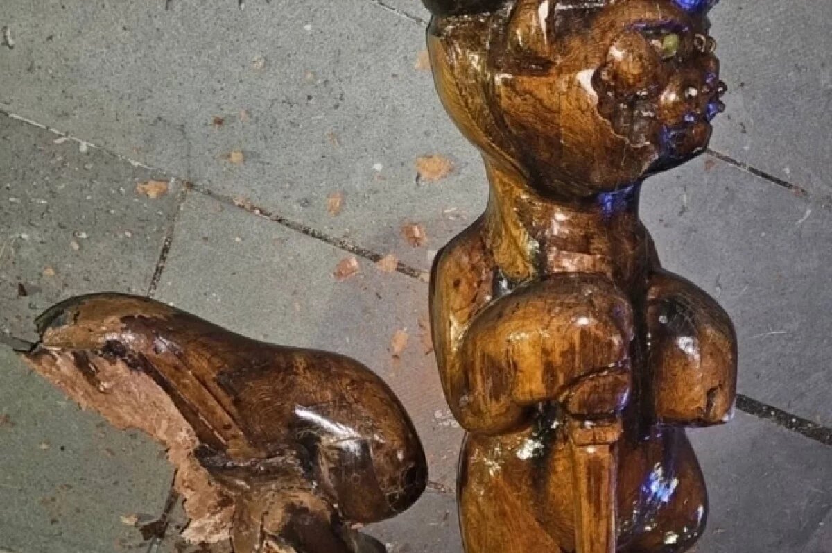    Скульптура убила годовалую девочку в Саратове