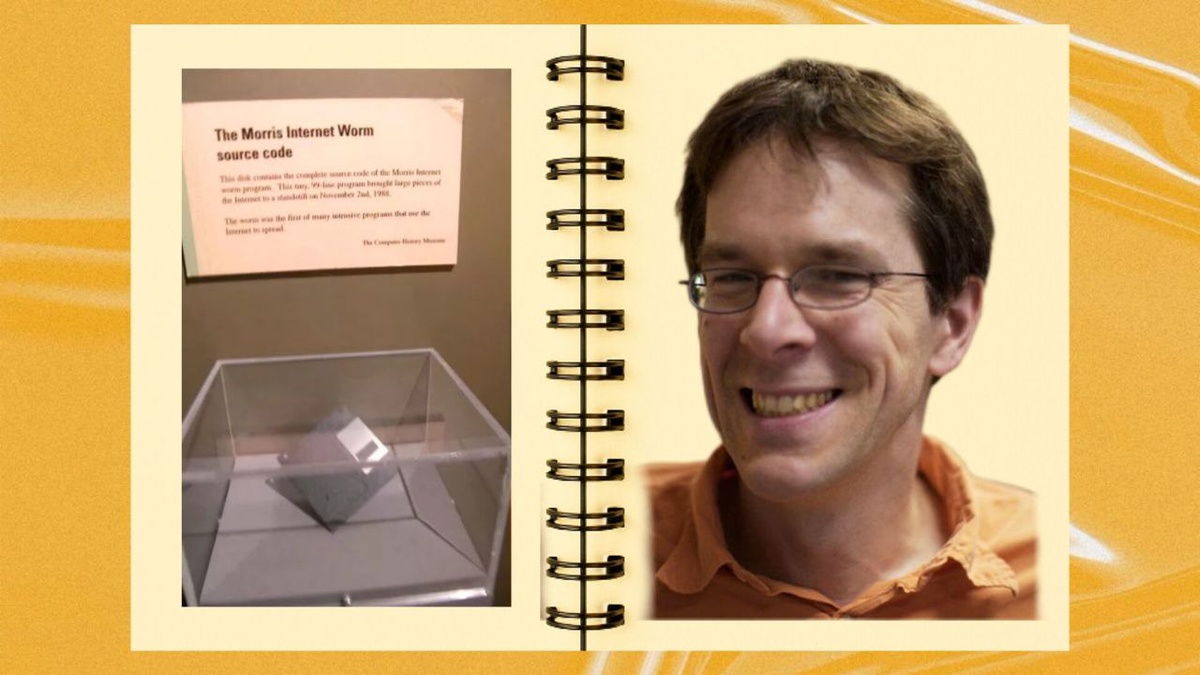 Гибкий диск с кодом червя Морриса в Музее компьютерной истории в Маунтин-Вью, Калифорния, США