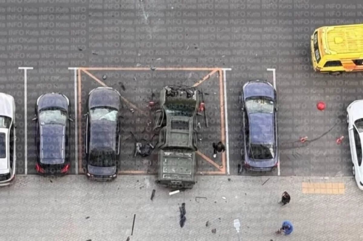   На Украине сообщили о подрыве военного автомобиля в Киеве