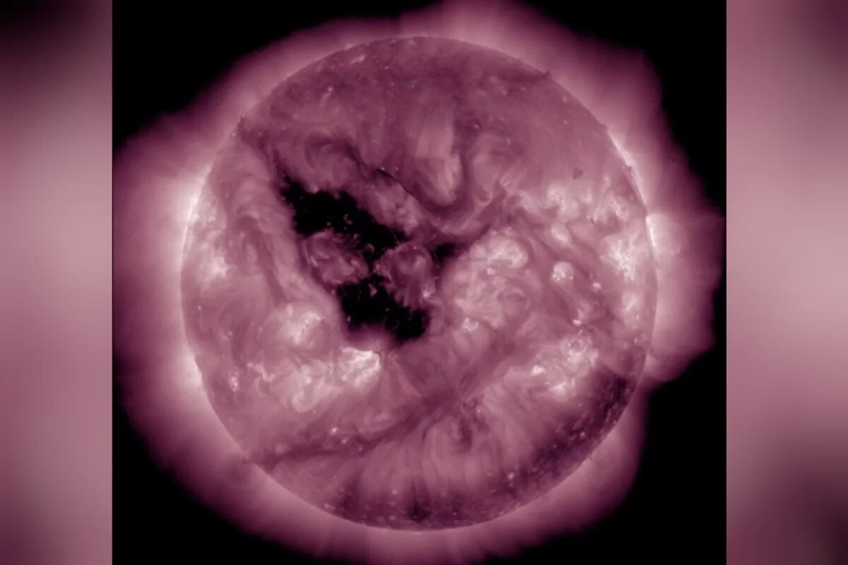    Бушующий солнечный ветер несет волгоградцам 5-балльную магнитную бурю