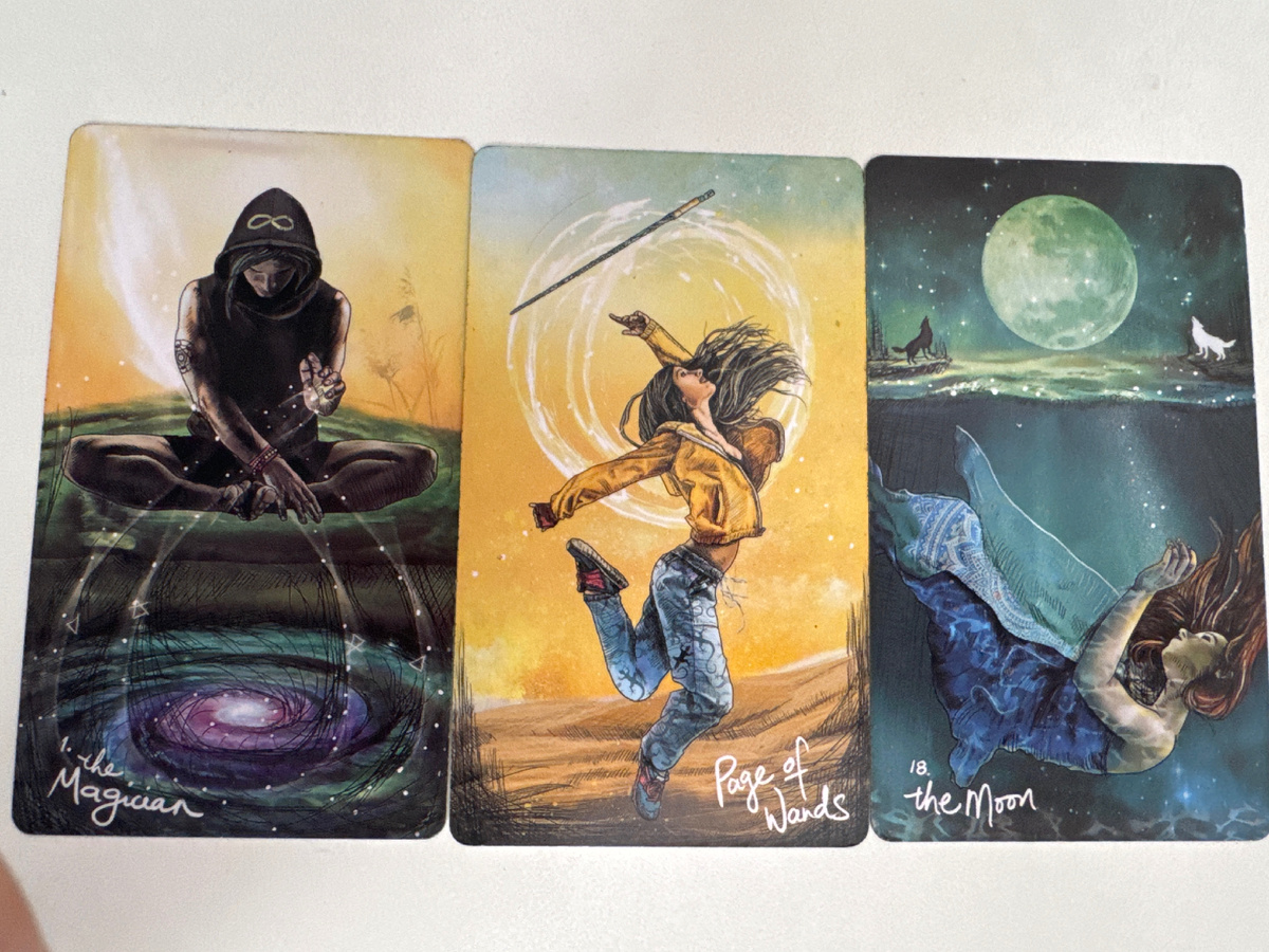 Гибрид Шерлока Холмса и волшебника. 