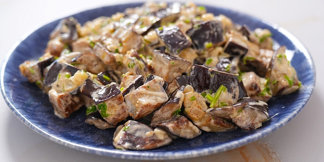 Тушеные баклажаны в сметане, с которыми и мяса не нужно