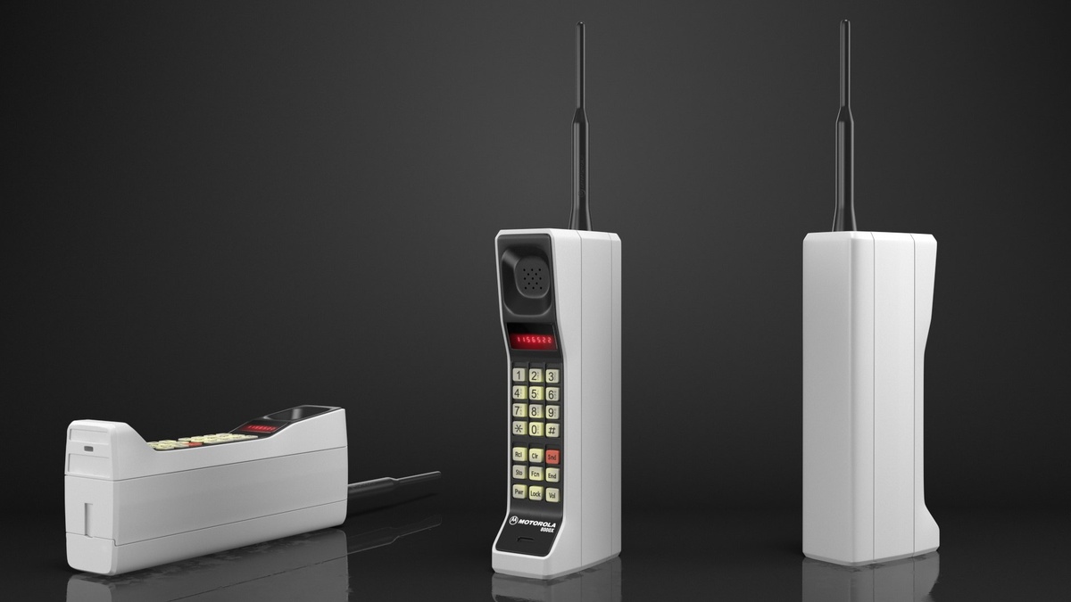 Motorola DynaTAC 8000X. Фото из сети Интернет