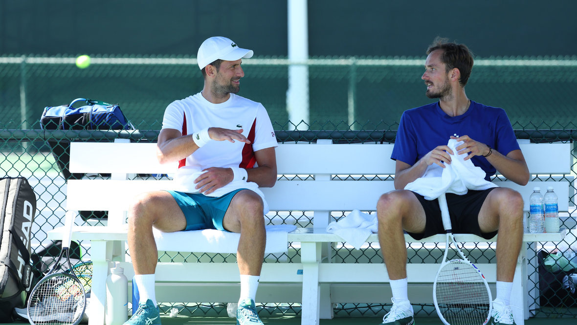    Новак Джокович и Даниил Медведев. Global Look Press