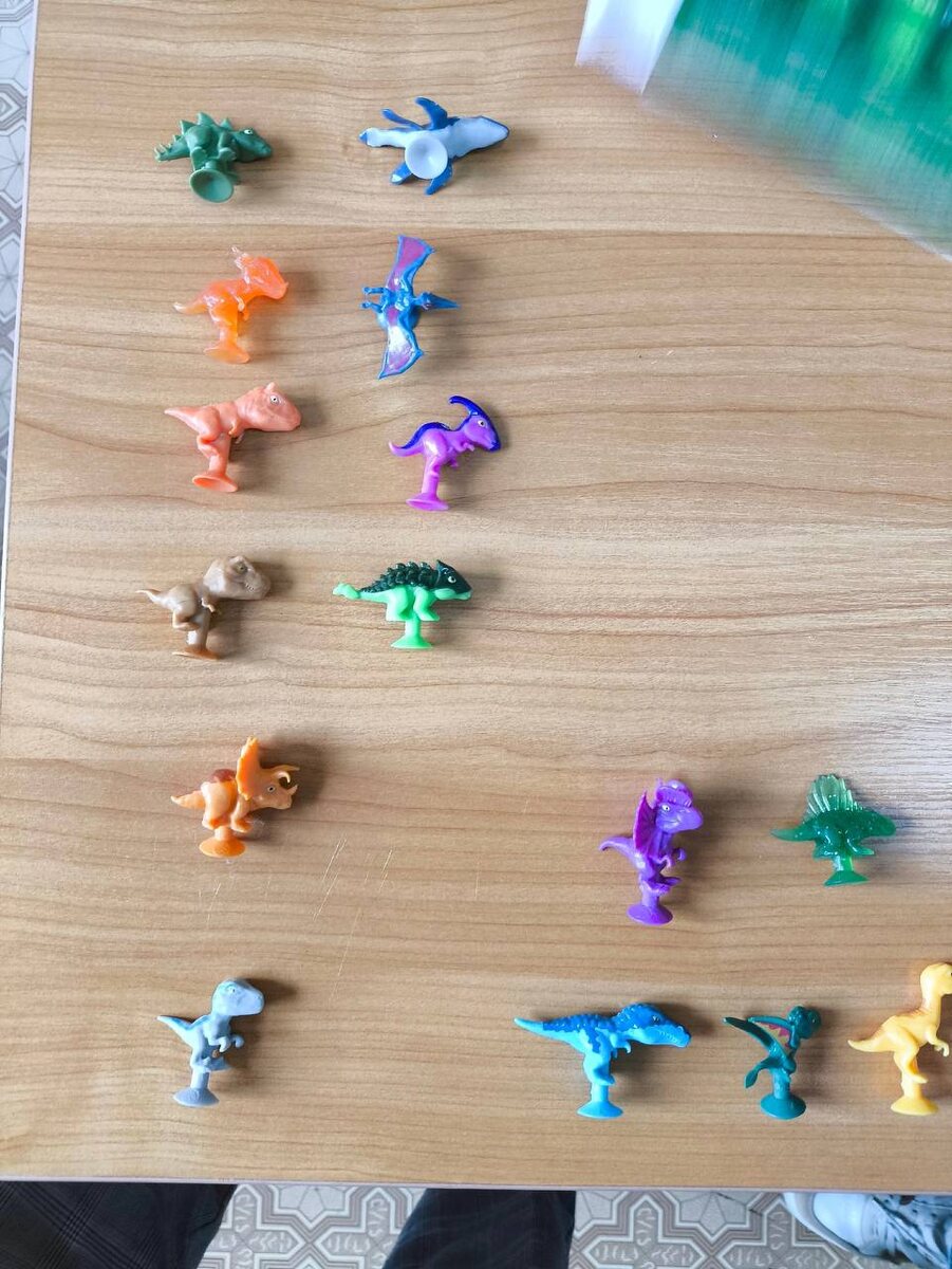 Помимо фигурок, конечно, были и текстовые материалы, но я решила не прикреплять их в подборку фотографий 