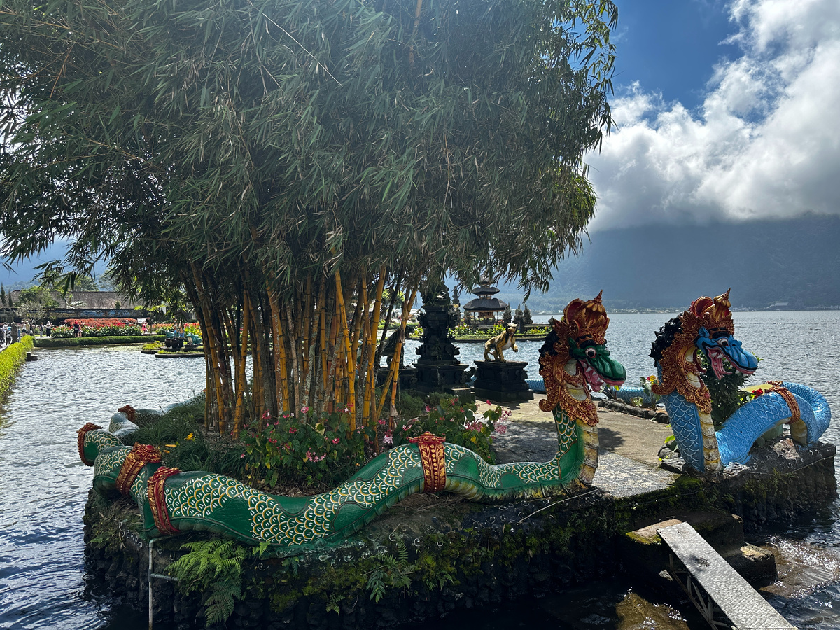 Храм Улун Дану