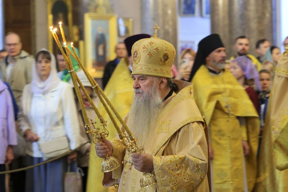    Мощи святителя Тихона привезли в Санкт-Петербург для поклонения верующих
