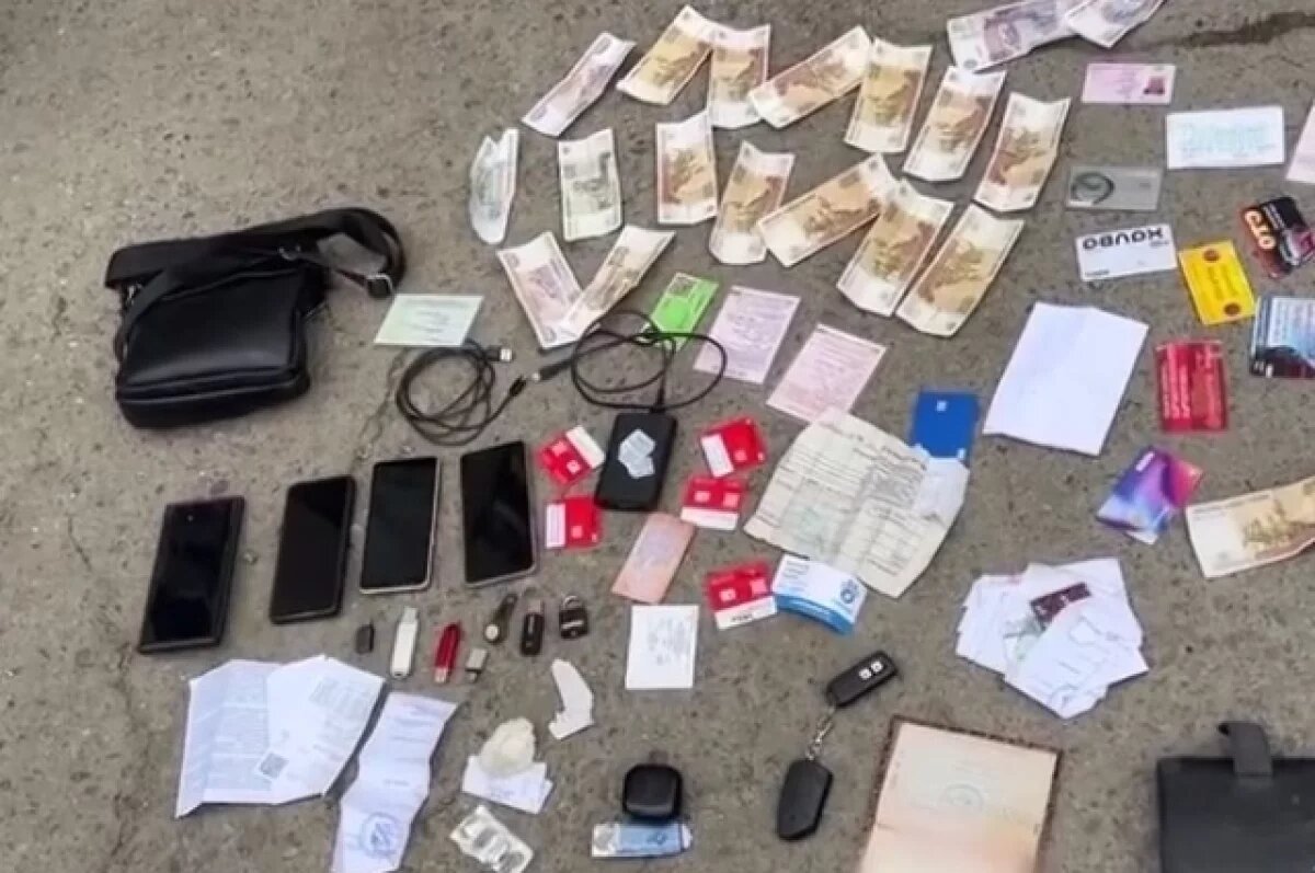    В Бийске задержали мужчину, который подменивал телефоны из посылок