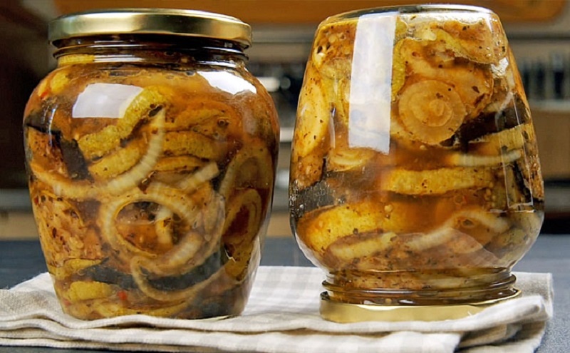 Маринованные кабачки и баклажаны с ароматом шашлыка: зимняя закуска, которой всегда мало