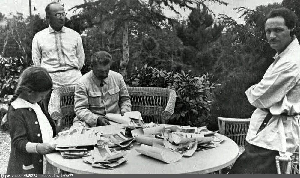 Сталин на даче