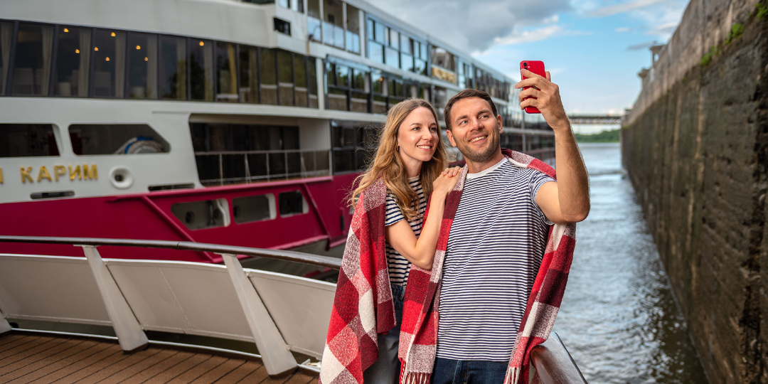 Осенний речной круиз: красота природы и комфорт на борту