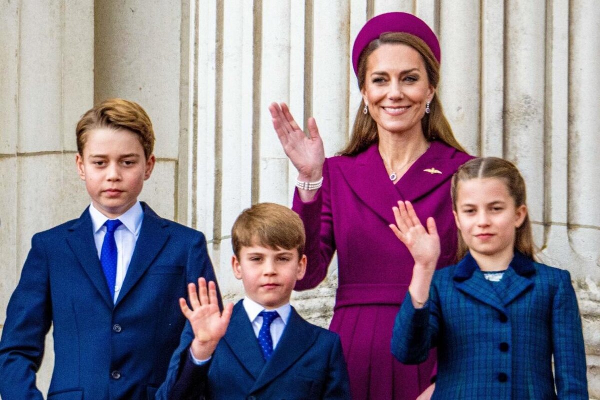    Кейт Миддлтон с Джорджем, Шарлоттой и Луи LEGION-MEDIA