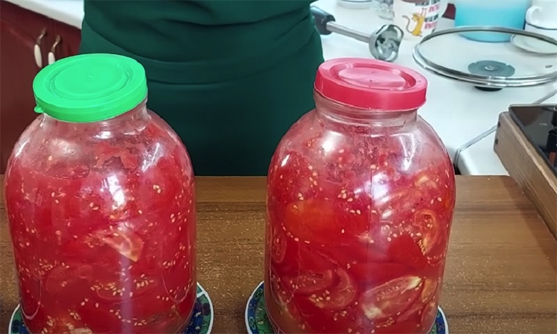 Помидорная икра на зиму: секрет ароматных борщей и супов