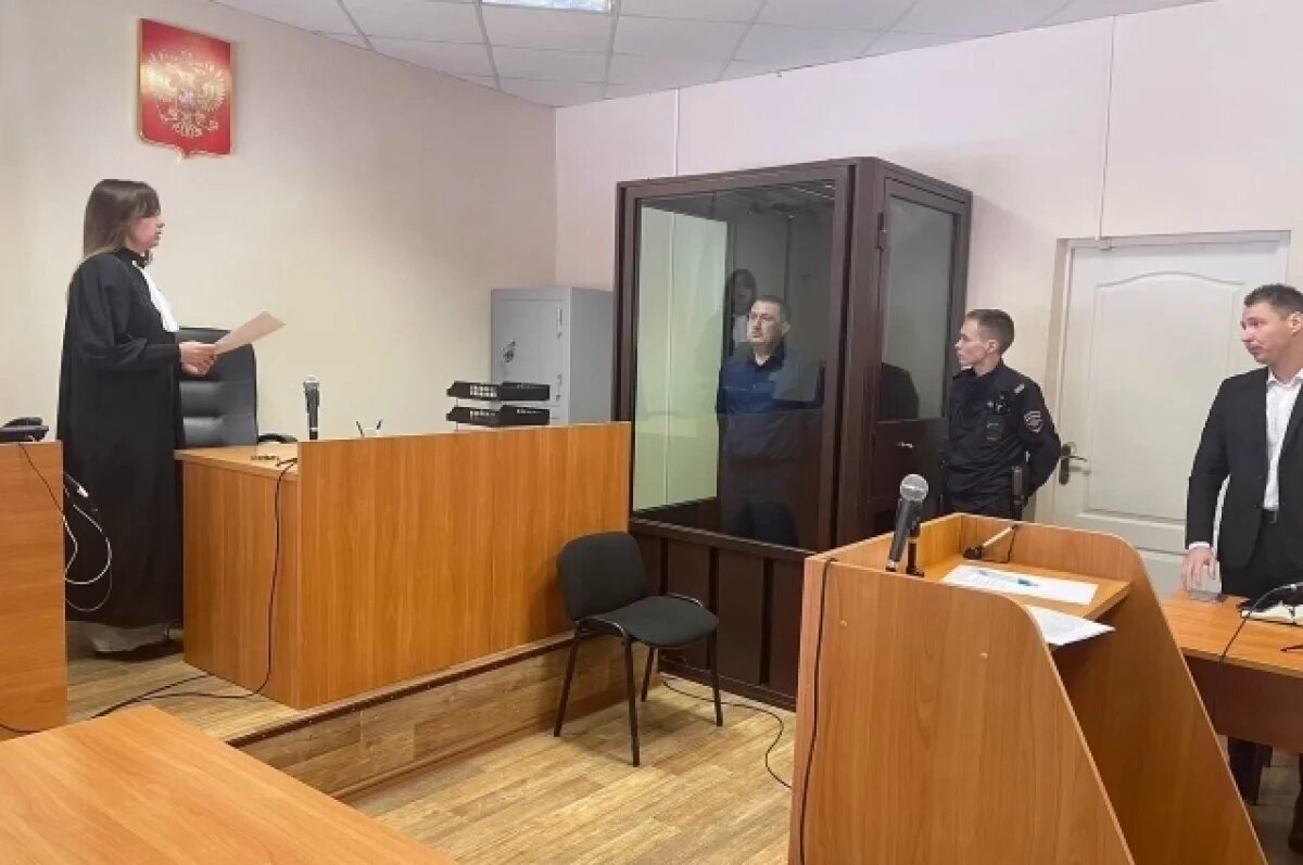    В Ижевске задержали главу отдела ГИБДД, торговавшего «красивыми» номерами