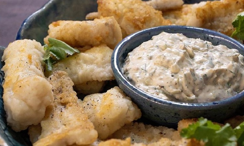 Сочный минтай, который покоряет вкусом: секрет, меняющий отношение к любой рыбе
